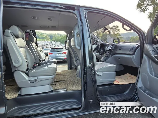 Hyundai Starex 2019 thumb 9