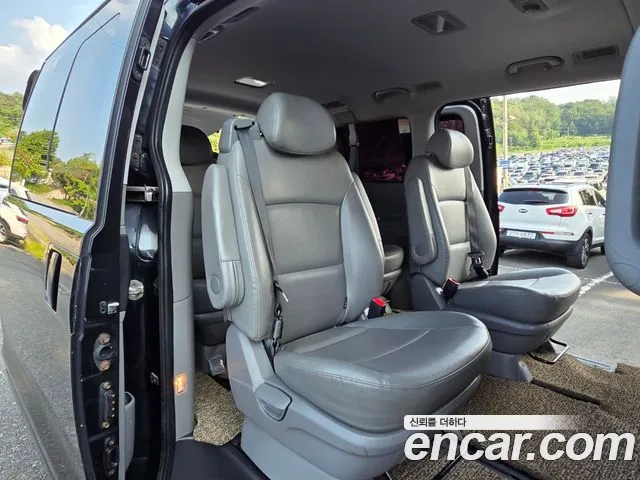Hyundai Starex 2019 thumb 10