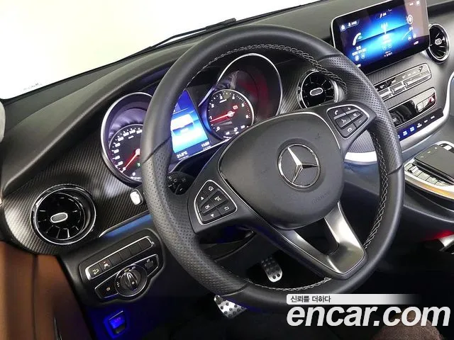Mercedes-Benz V-Class 2023 thumb 9
