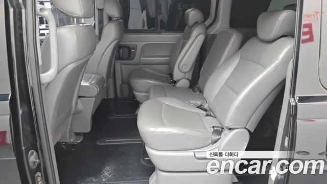Hyundai Starex 2013 thumb 12