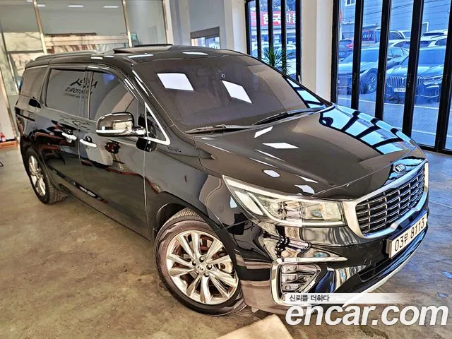 Kia Carnival 2018 1