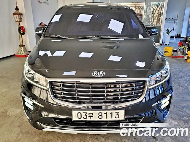 Kia Carnival 2018 thumb 2