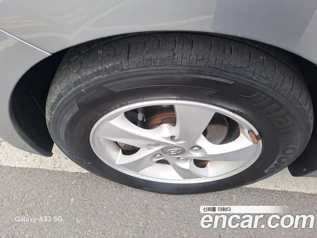 Hyundai Avante 2013 thumb 5