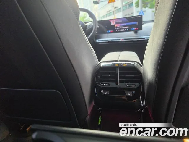 BMW iX 2025 thumb 10