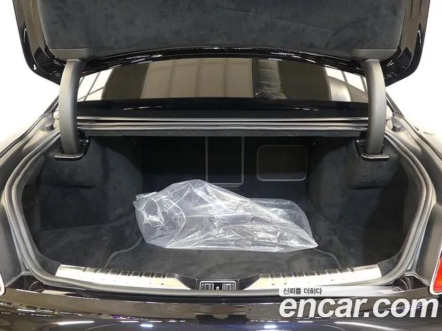 Bentley Flying Spur 2023 thumb 8
