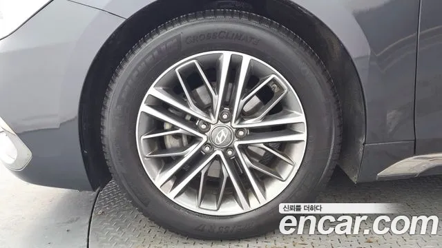 Hyundai Grandeur 2017 thumb 5