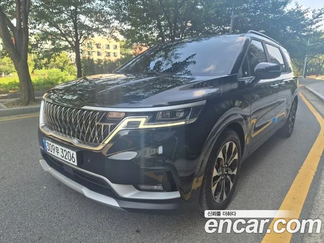 Kia Carnival 2022 thumb 2