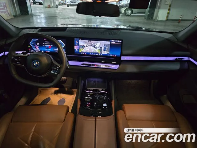 BMW 5 серии 2025 thumb 7