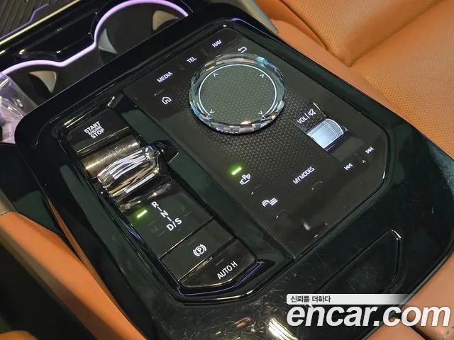 BMW 5 серии 2025 thumb 10