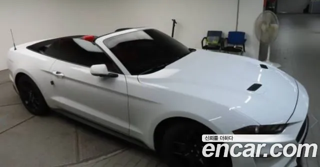 Ford Mustang Mach-E 2022 thumb 2