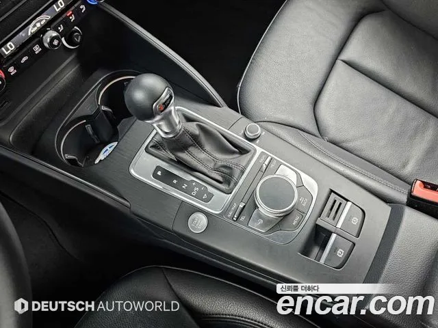 Audi A3 2018 thumb 9