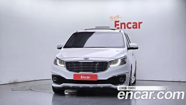 Kia Carnival 2017 thumb 3