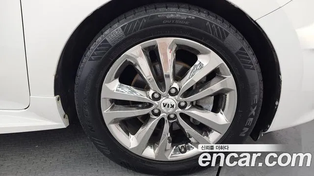 Kia Carnival 2017 thumb 5