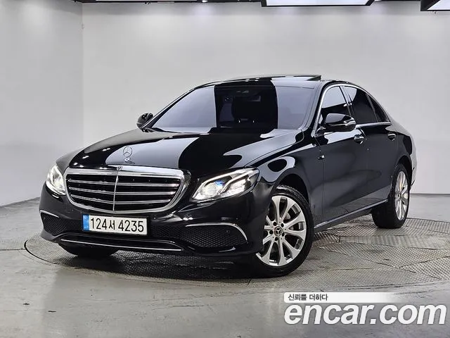 Mercedes-Benz E-Класс 2019 1