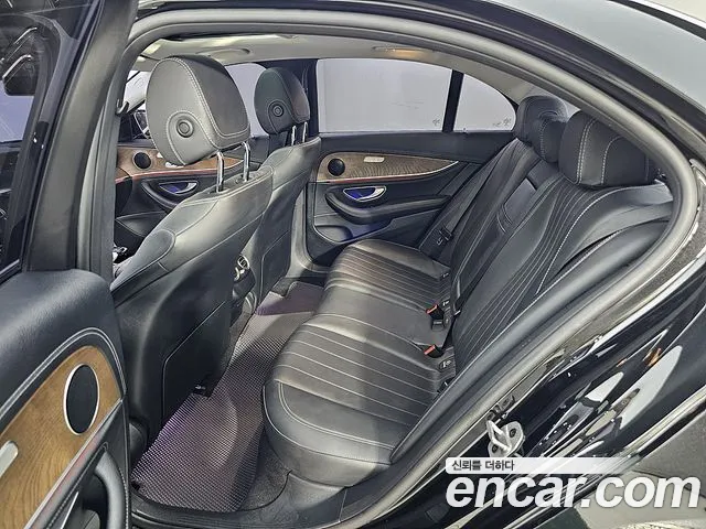 Mercedes-Benz E-Класс 2019 thumb 9