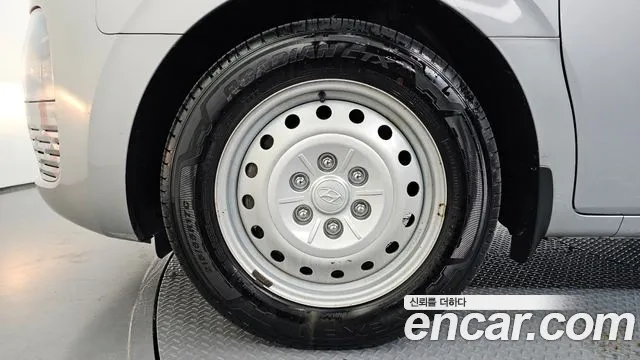 Hyundai Staria 2022 thumb 5