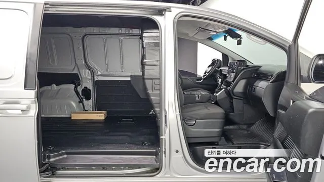Hyundai Staria 2022 thumb 12