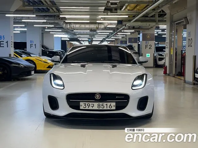 Jaguar F-Type 2018 thumb 2