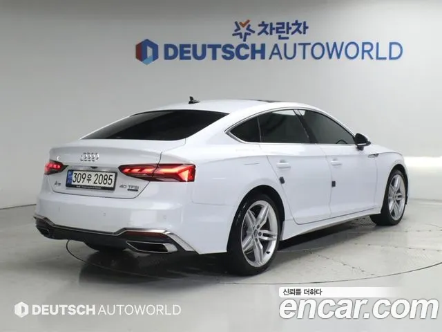 Audi A5 2021 thumb 2