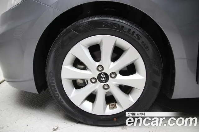Hyundai Accent 2015 thumb 6
