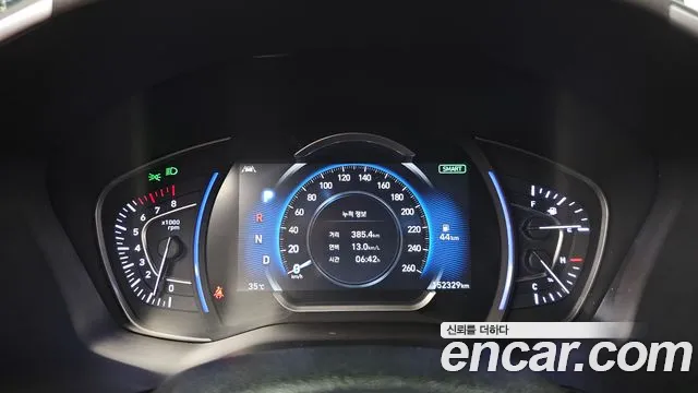 Hyundai Santa Fe 2019 thumb 8