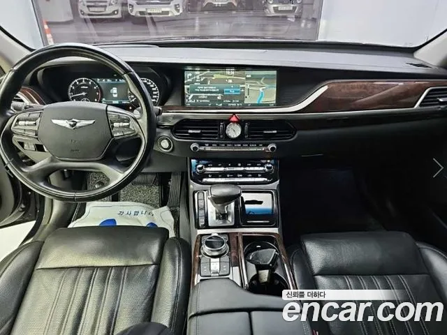 Genesis G90 2016 thumb 6