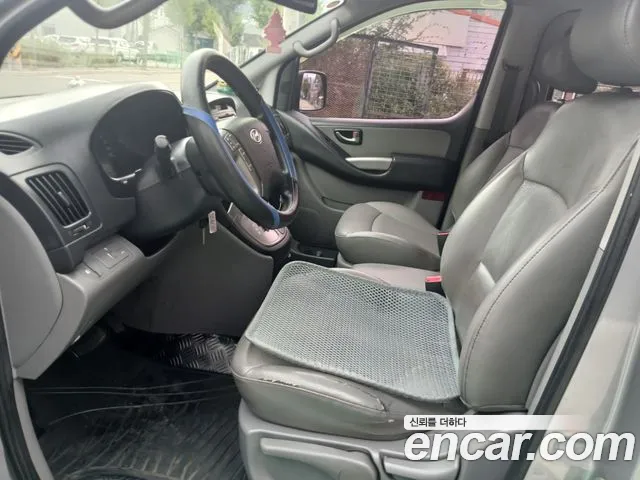 Hyundai Starex 2013 thumb 10