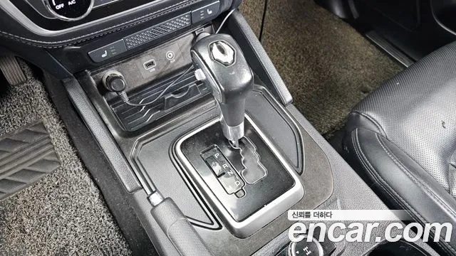 KG_Mobility_Ssangyong Rexton 2019 thumb 9