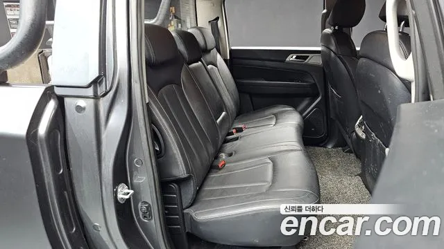KG_Mobility_Ssangyong Rexton 2019 thumb 12
