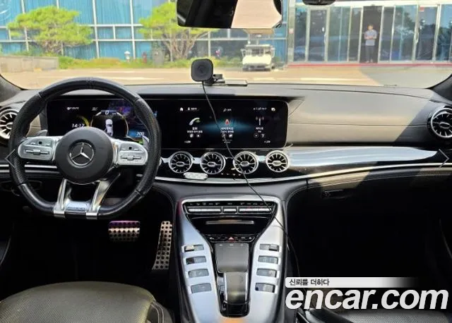 Mercedes-Benz AMG GT 2021 thumb 5