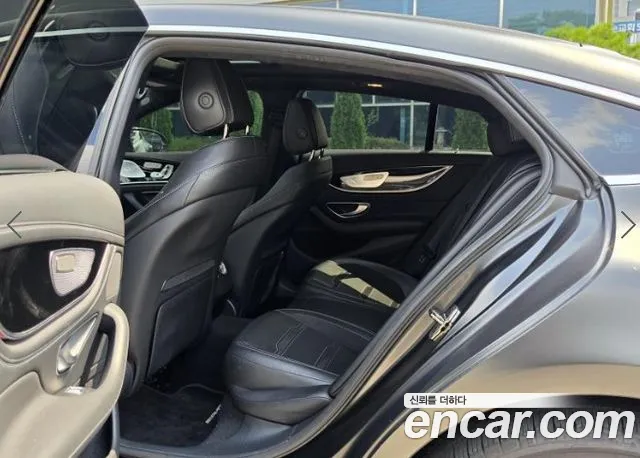 Mercedes-Benz AMG GT 2021 thumb 9