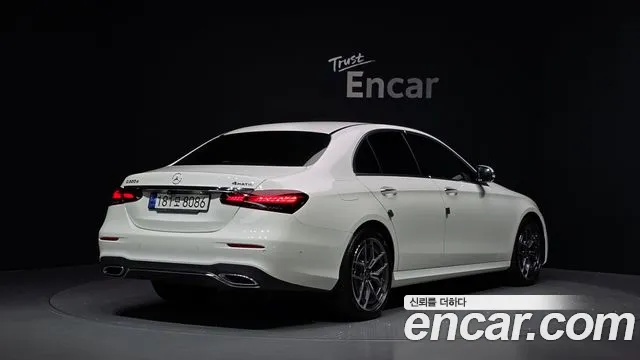 Mercedes-Benz E-Класс 2023 thumb 2