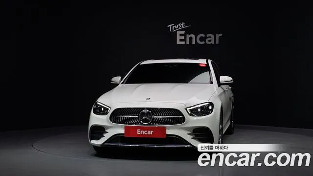 Mercedes-Benz E-Класс 2023 thumb 3