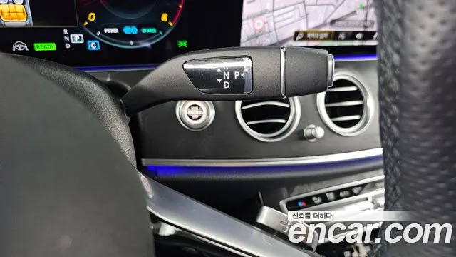 Mercedes-Benz E-Класс 2023 thumb 9