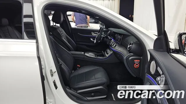 Mercedes-Benz E-Класс 2023 thumb 11