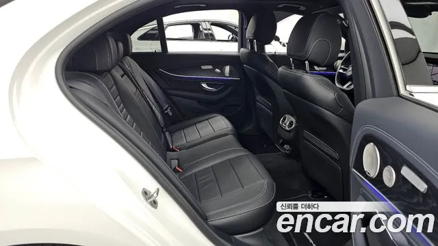 Mercedes-Benz E-Класс 2023 thumb 12
