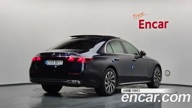 Mercedes-Benz E-Класс 2024 thumb 2