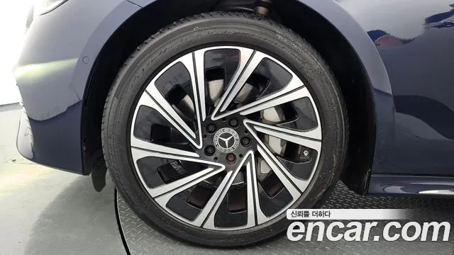 Mercedes-Benz E-Класс 2024 thumb 5
