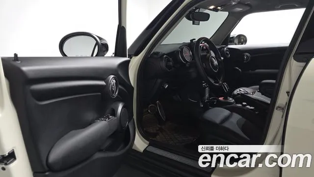 Mini Hatch 2020 thumb 9