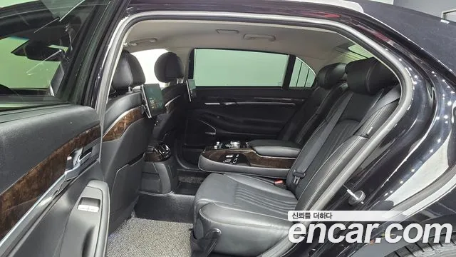 Genesis G90 2021 thumb 12