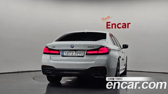 BMW 5 серии 2023 thumb 3