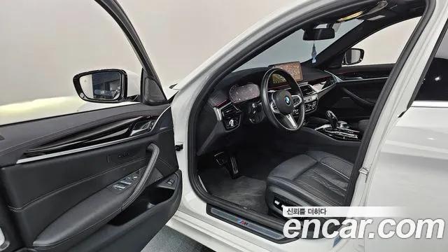 BMW 5 серии 2023 thumb 9