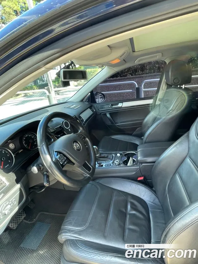 Volkswagen Touareg 2012 thumb 6