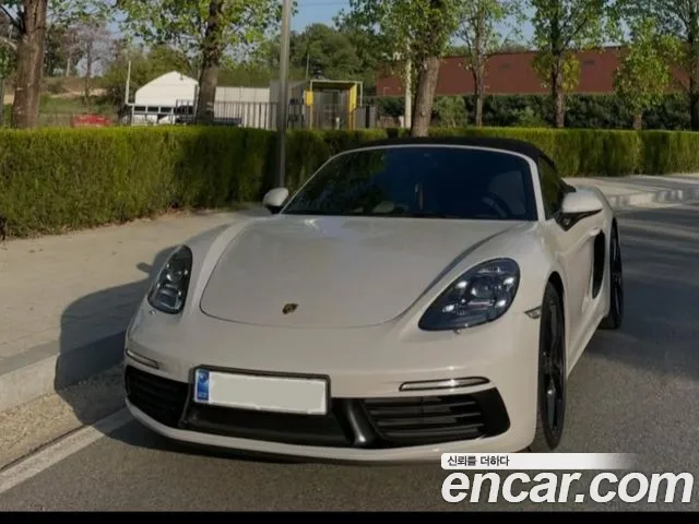 Porsche Cayman 2018 thumb 7