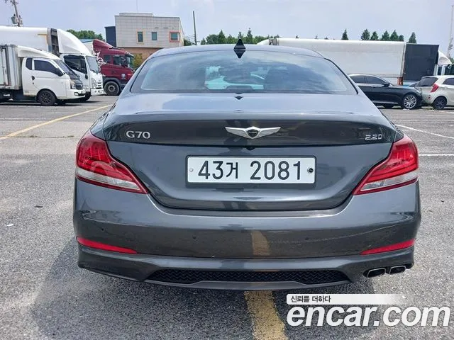 Genesis G70 2018 thumb 4