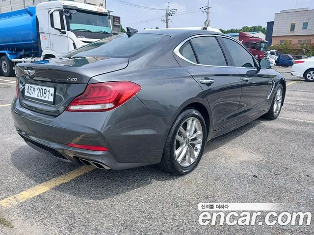 Genesis G70 2018 thumb 5