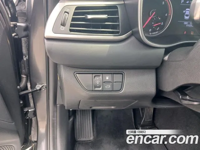 Genesis G70 2018 thumb 9