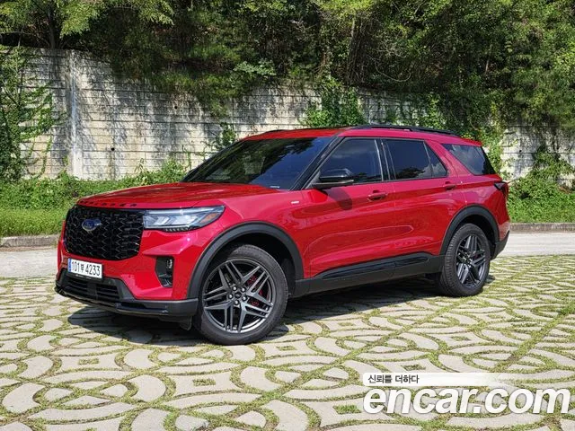 Ford Explorer 2025 thumb 2