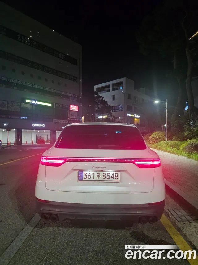 Porsche Cayenne 2021 thumb 4