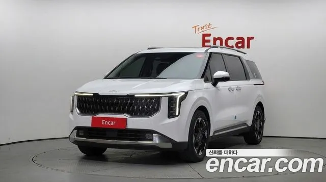 Kia Carnival 2024 thumb 3